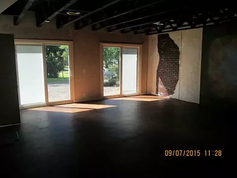 87 Tollgate Rd, Warwick, RI 02886 photo 6