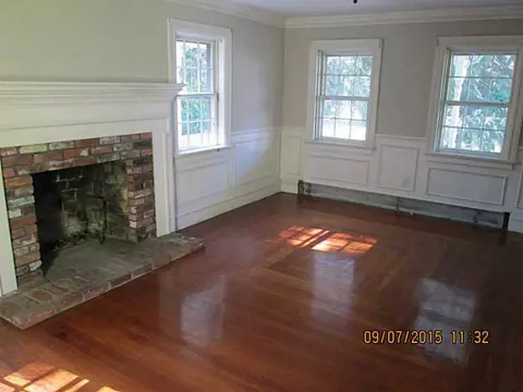 87 Tollgate Rd, Warwick, RI 02886 photo 10