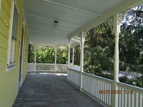 87 Tollgate Rd, Warwick, RI 02886 photo 4