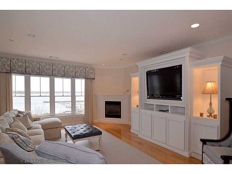 3950 Post Rd, Warwick, RI 02886 photo 9