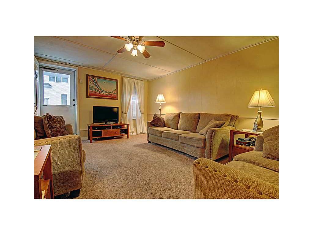 95 Thomas St, Woonsocket, RI 02895 photo 4