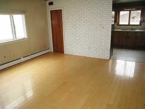 476 Montaup St, Fall River, MA 02724 photo 4