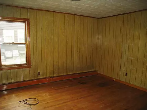476 Montaup St, Fall River, MA 02724 photo 5