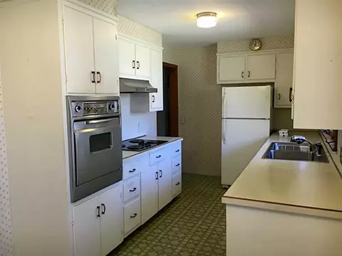 3 Azalea Dr, Westerly, RI 02891 photo 2