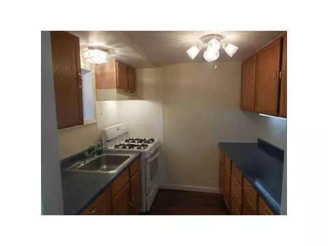 30 Huron St, Warwick, RI 02889 photo 4