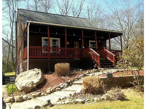 28 Tarbox Dr, Exeter, RI 02822 photo 1