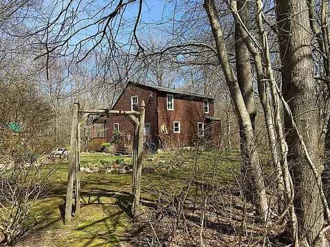 28 Tarbox Dr, Exeter, RI 02822 photo 3