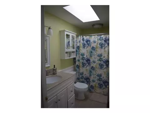 18 Mary Beth Dr, Warwick, RI 02886 photo 14