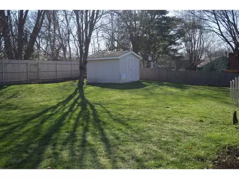 18 Mary Beth Dr, Warwick, RI 02886 photo 4
