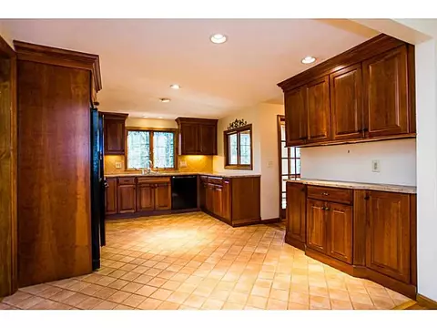 175 Sage Dr, Warwick, RI 02886 photo 8