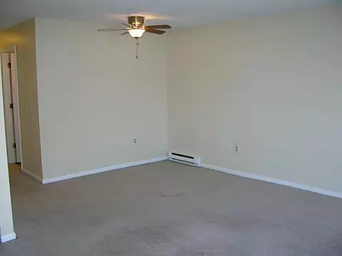 19 Apache Dr #G, Westerly, RI 02891 photo 2