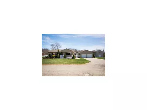 745 Ledge Rd, Seekonk, MA 02771 photo 1