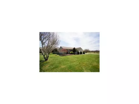 745 Ledge Rd, Seekonk, MA 02771 photo 3