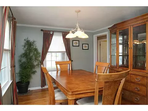 94 Haley Rd, Warwick, RI 02889 photo 5