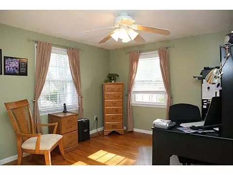 94 Haley Rd, Warwick, RI 02889 photo 13