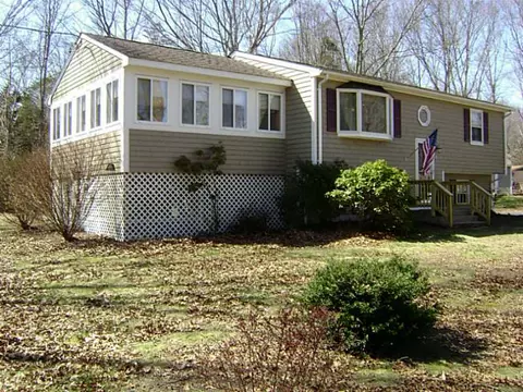 47 Pinoak Dr, Exeter, RI 02822 photo 1