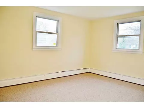 84 Inez Ave, Warwick, RI 02886 photo 18