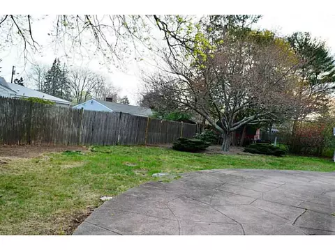 84 Inez Ave, Warwick, RI 02886 photo 23