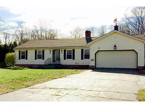 411 Allen Hill Rd, Brooklyn, CT 06234