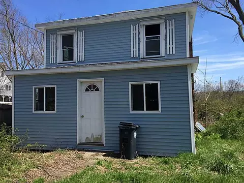 34 Curtis St, Warwick, RI 02889 photo 1