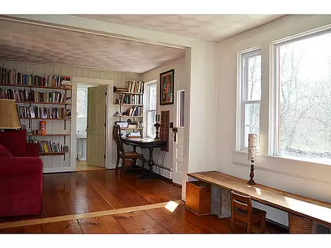 4496 Flat River Rd, Coventry, RI 02816 photo 15