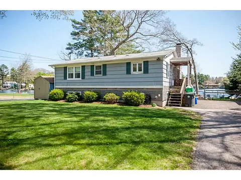 8 Eagle Dr, Coventry, RI 02816 photo 2