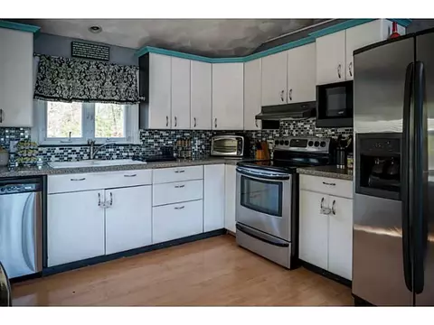 8 Eagle Dr, Coventry, RI 02816 photo 4