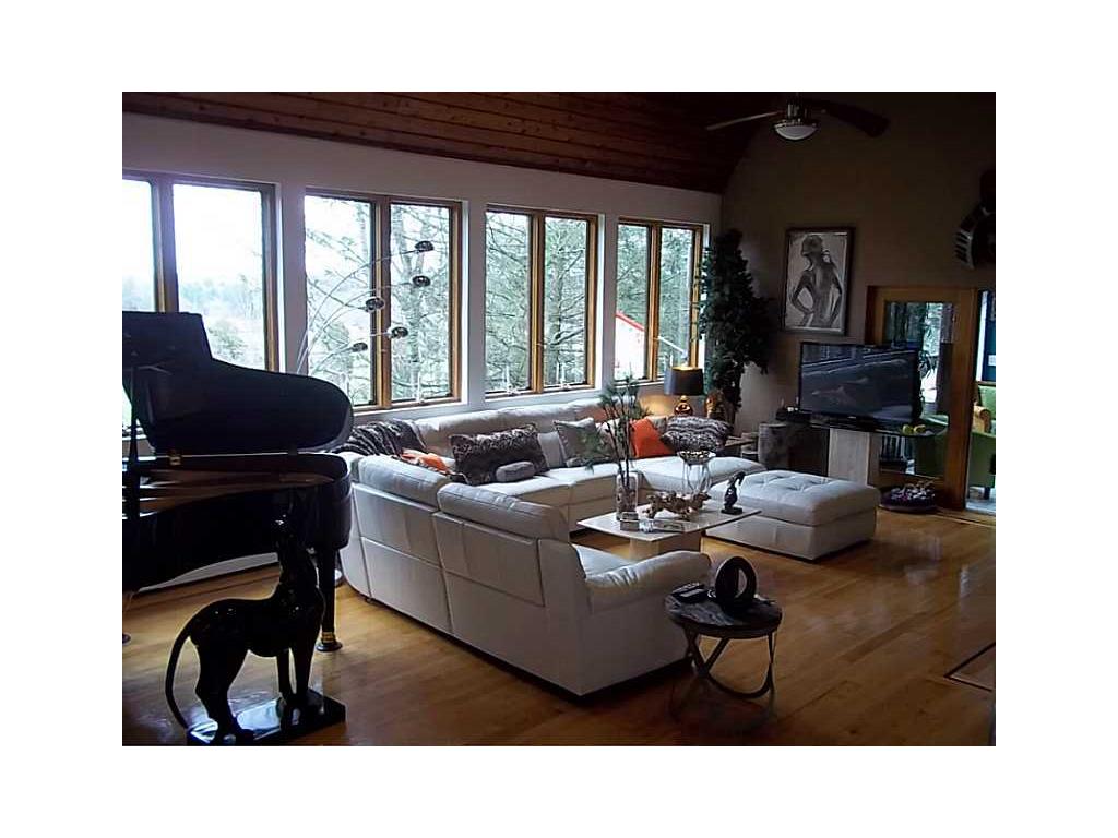 19 Hamilton Hl, Chepachet, RI 02814 photo 4