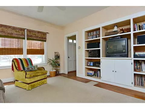737 Commonwealth Ave, Warwick, RI 02886 photo 15