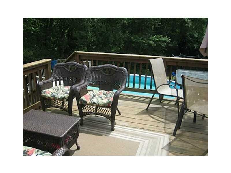 1071 Logee St, Woonsocket, RI 02895 photo 1