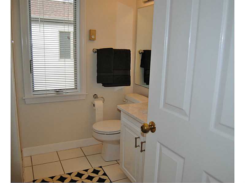 84 Windward Ln, Bristol, RI 02809 photo 11