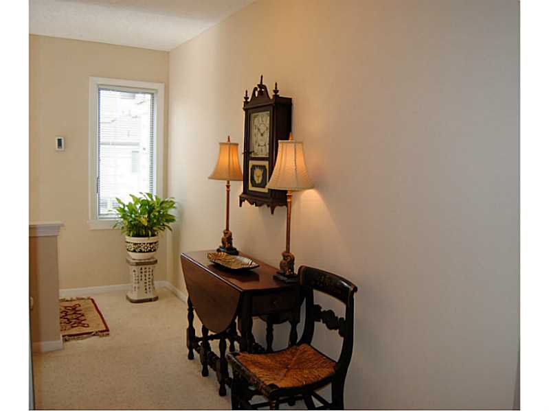 84 Windward Ln, Bristol, RI 02809 photo 3
