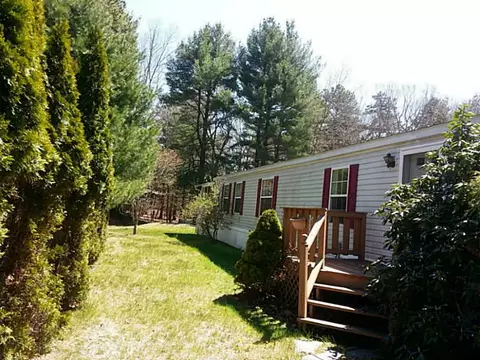 14 Sandra Cir, Coventry, RI 02816 photo 4