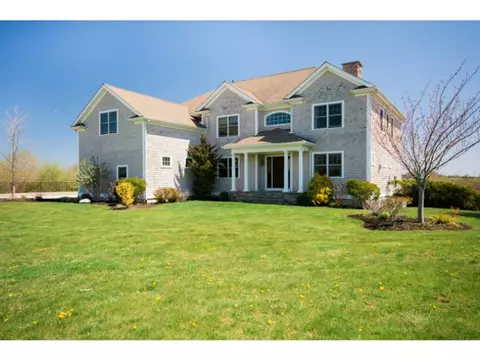 280 Compton View Dr, Middletown, RI 02842 photo 1