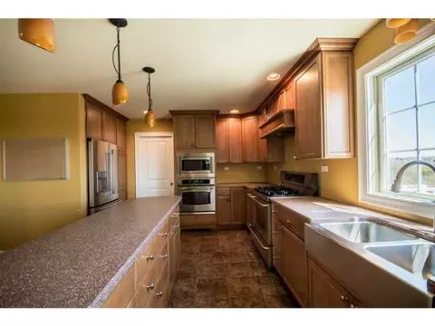 280 Compton View Dr, Middletown, RI 02842 photo 9