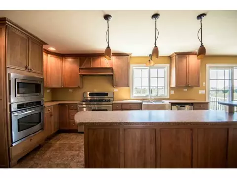 280 Compton View Dr, Middletown, RI 02842 photo 7