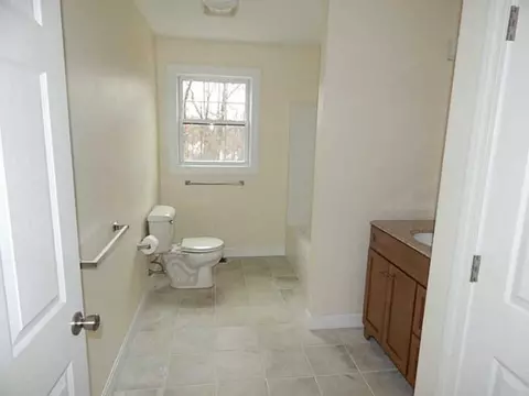 325 Lucille St, Woonsocket, RI 02895 photo 5