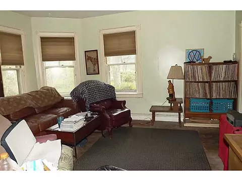 146 Post Rd, Warwick, RI 02888 photo 5