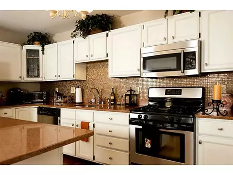 60 Margin St #103, Westerly, RI 02891 photo 8