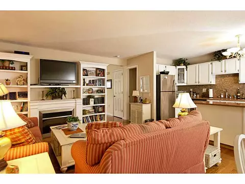 60 Margin St #103, Westerly, RI 02891 photo 11