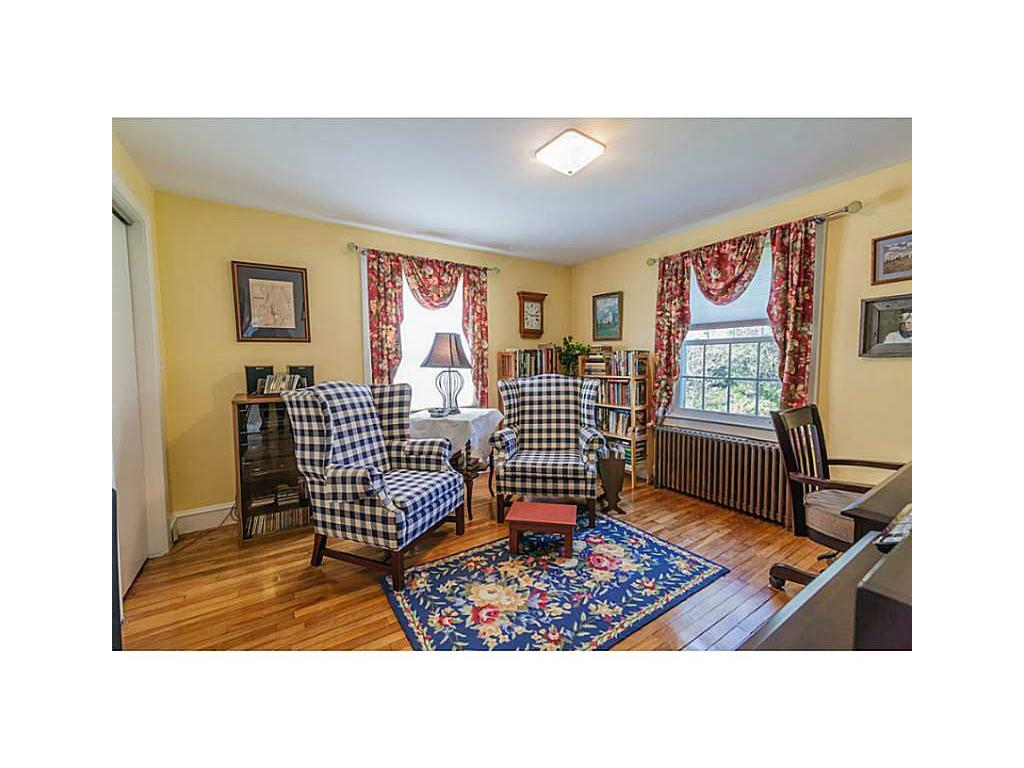 12 Harris Ave, Warren, RI 02885 photo 10