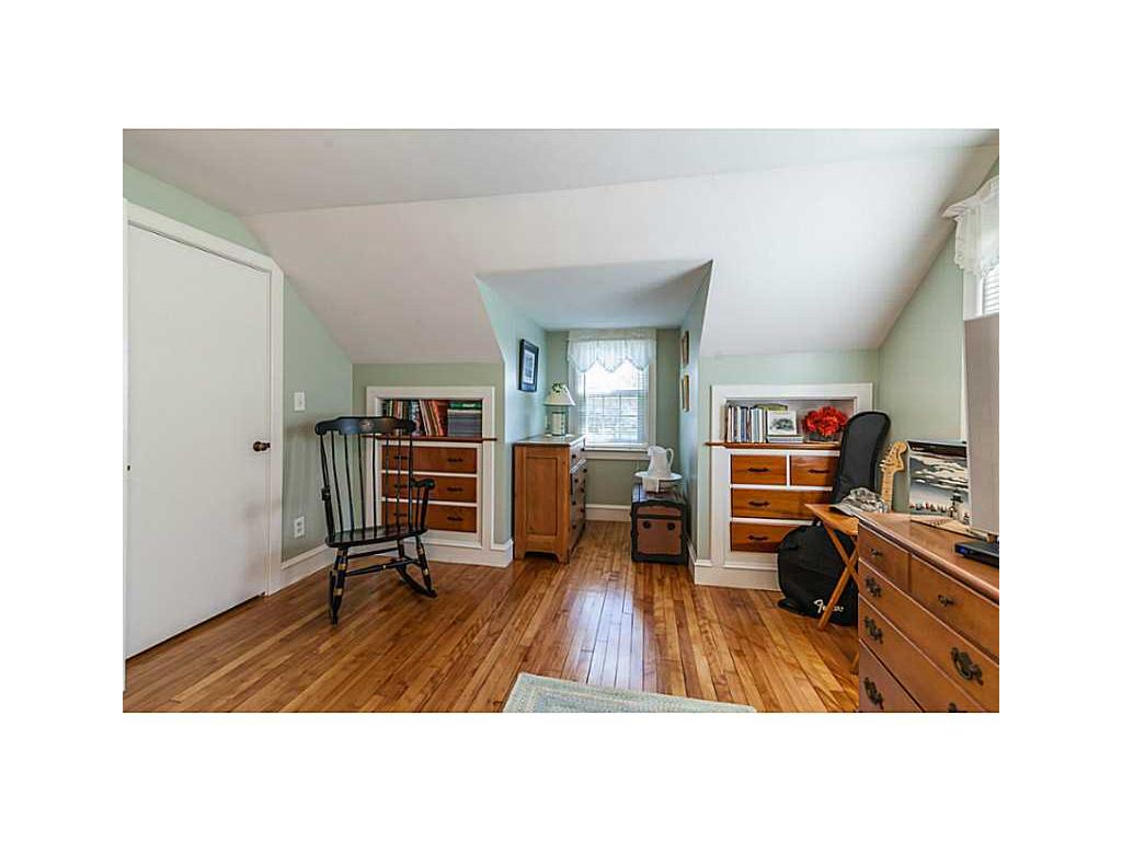 12 Harris Ave, Warren, RI 02885 photo 17