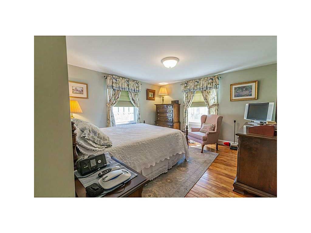 12 Harris Ave, Warren, RI 02885 photo 12