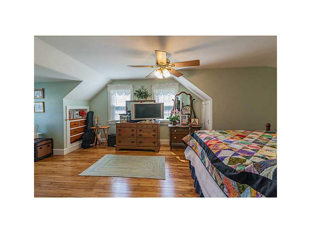12 Harris Ave, Warren, RI 02885 photo 16