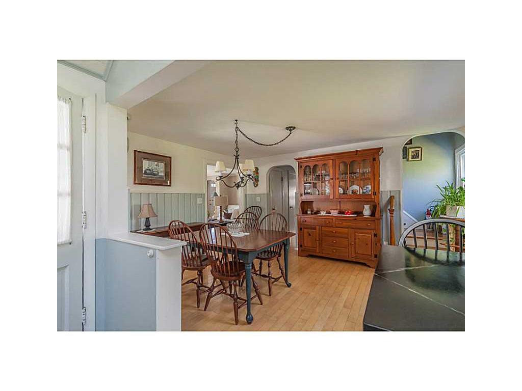 12 Harris Ave, Warren, RI 02885 photo 5