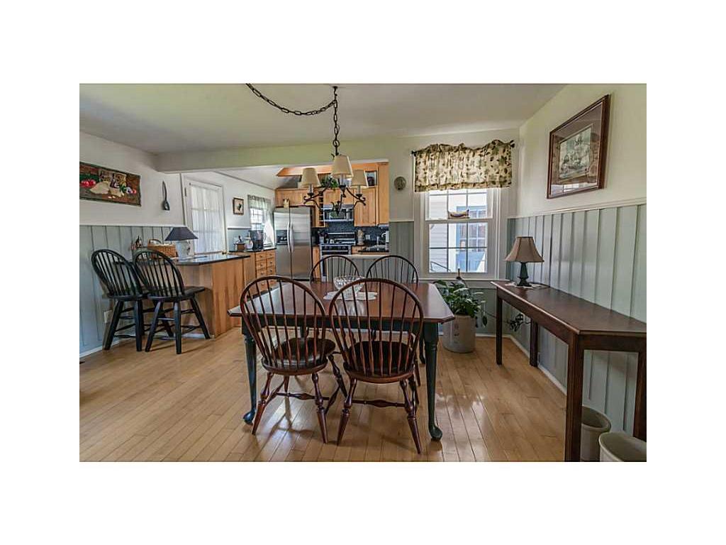 12 Harris Ave, Warren, RI 02885 photo 6