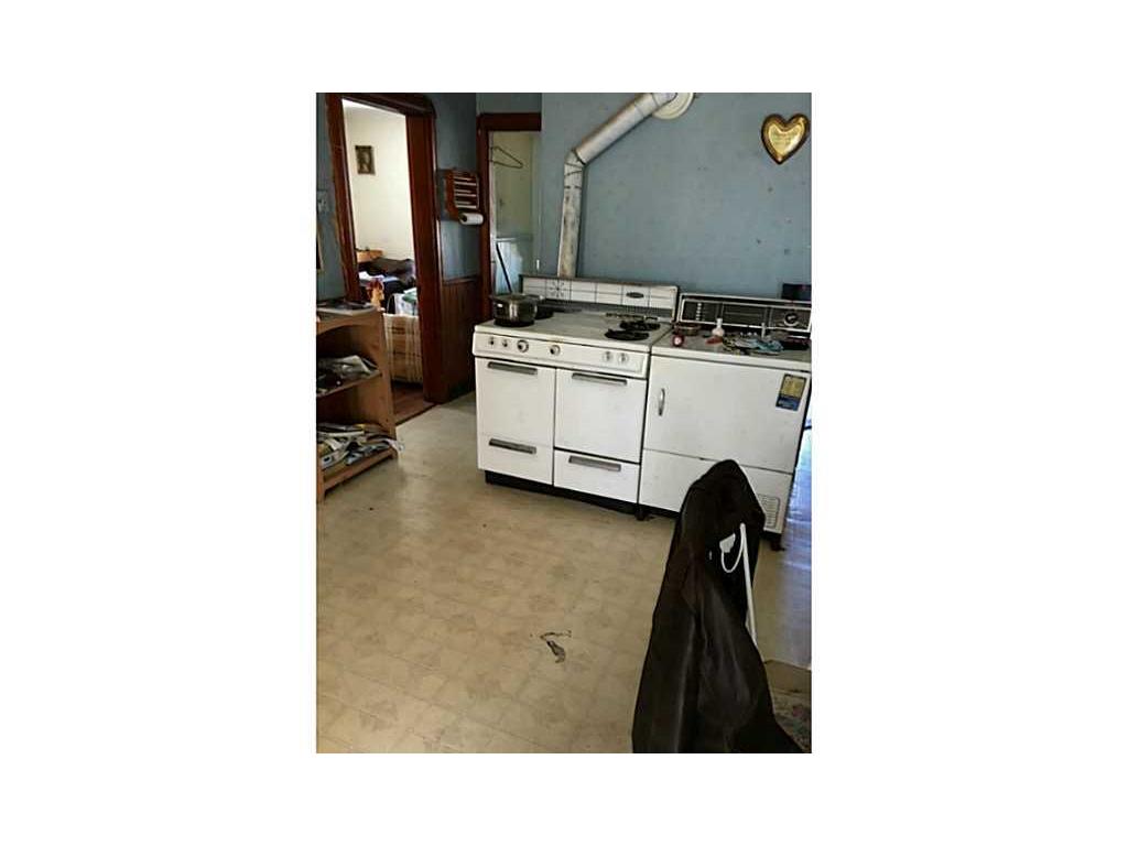 11 Liberty St, Warren, RI 02885 photo 9