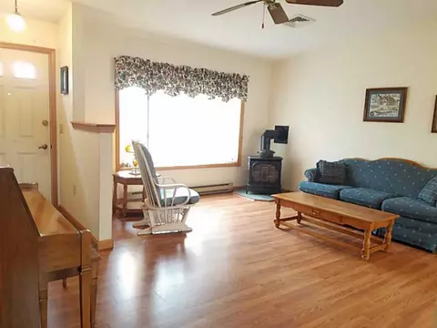 205 2nd Point Rd, Warwick, RI 02889 photo 3
