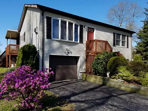 205 2nd Point Rd, Warwick, RI 02889 photo 1