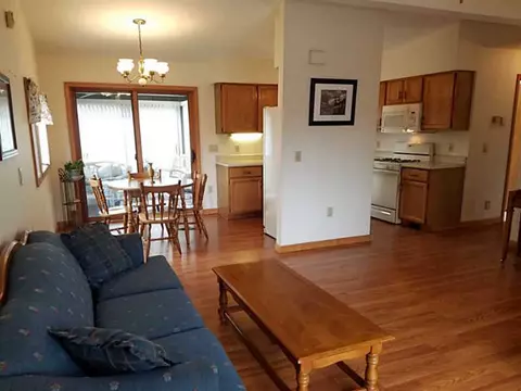 205 2nd Point Rd, Warwick, RI 02889 photo 2